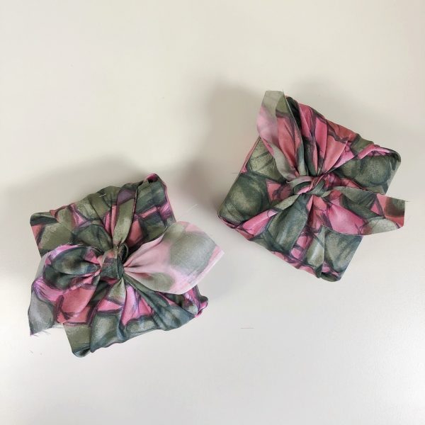 Reusable Pink-Green Gift Wrap (Medium)